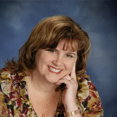 A headshot photo of Dr. DeeAnn Behrens
